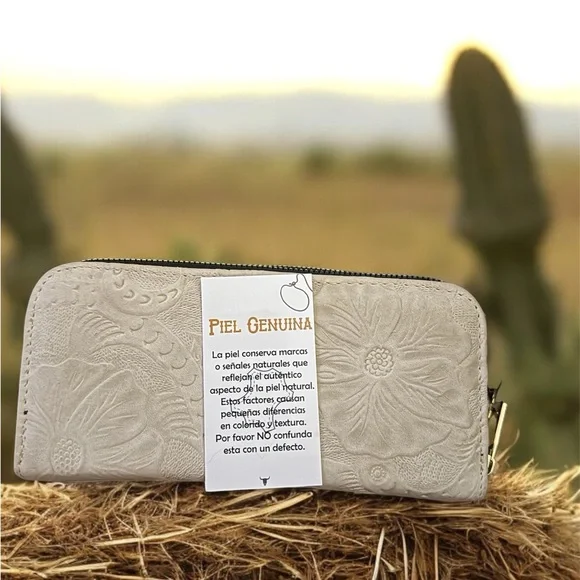 Artisanal Wallet, Embroidered Wallet, Handcrafted in Mexico, Women’s Wallet, New - Picture 6 of 6